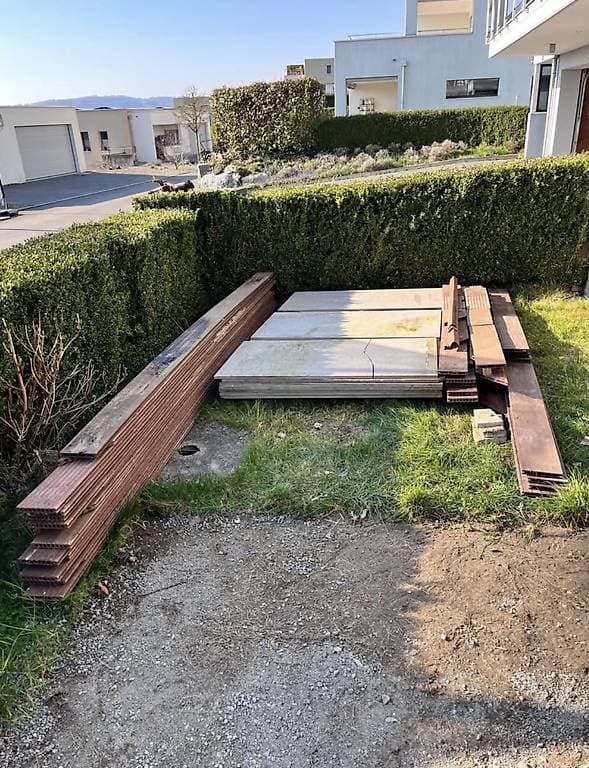 WÜC Dielen un Steinplatten