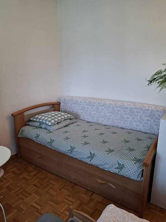 Lit simple avec coffre 90 x 190 cm