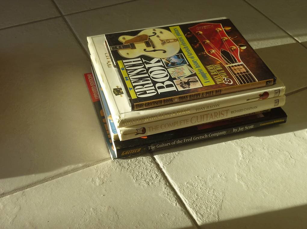 FÜR GITARREN-ENTHUSIASTEN!!!