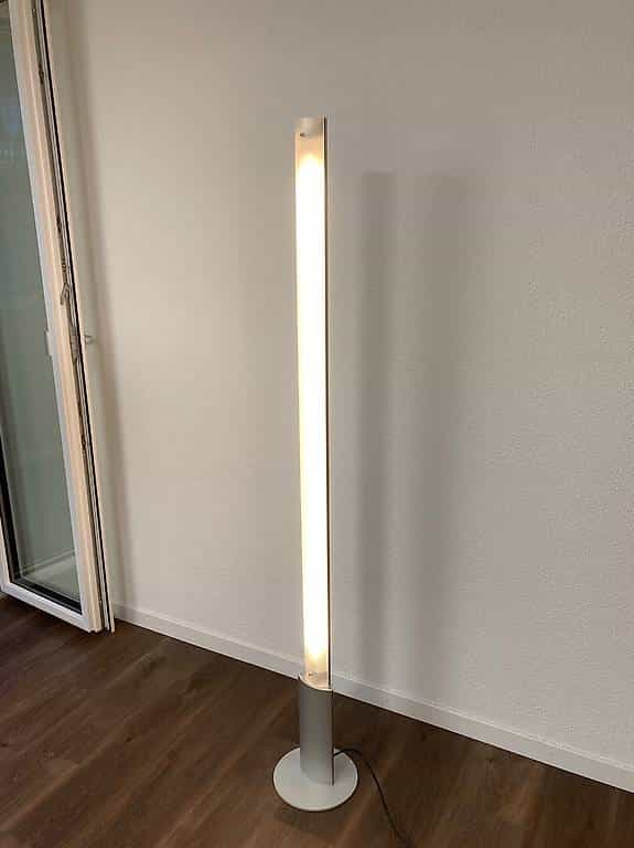 Stehlampe