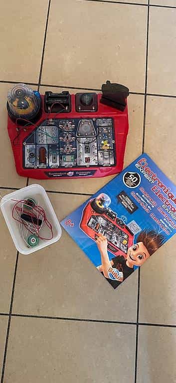 Jeu d'initiation à l'électronique