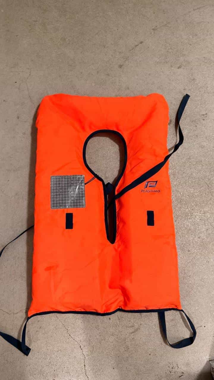 Schwimmweste und Rettungsweste