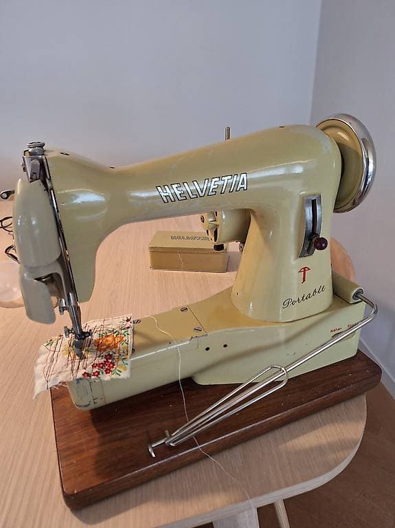 Helvetia Nähmaschine