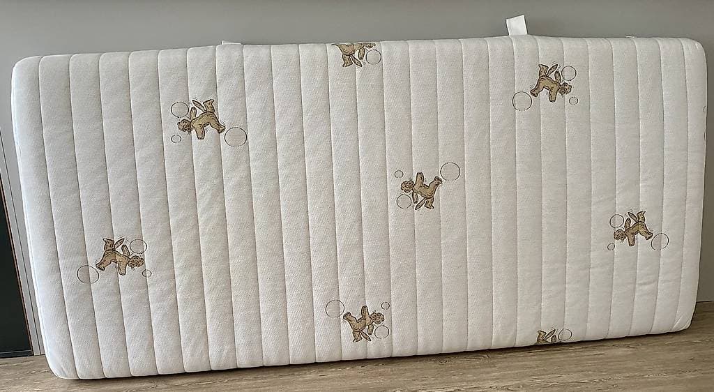 Matratze von Bico 90x200cm