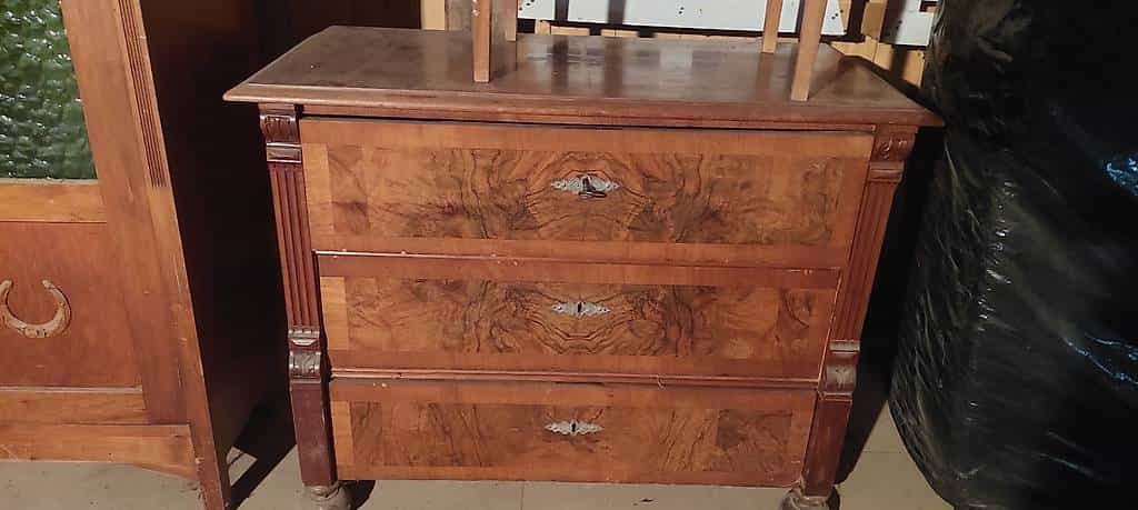 A donner meubles anciens