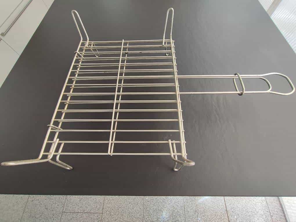 Faltbares Grillgitter aus Edelstahl