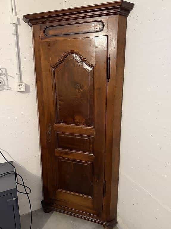Armoire d'angle