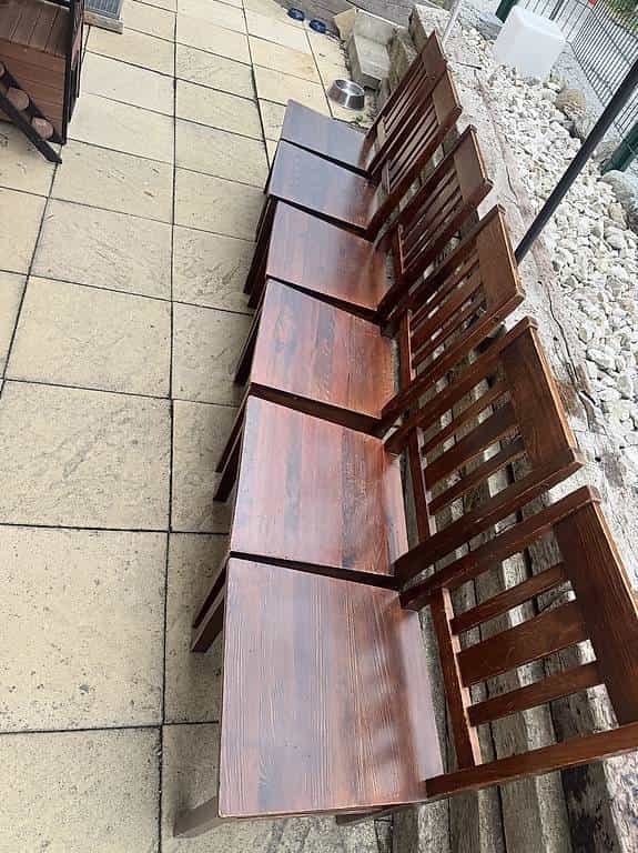 6 chaises/Stühle gratuit à donner.