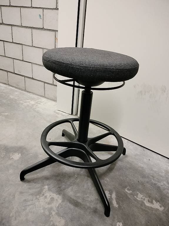 Hocker / Stehhocker
