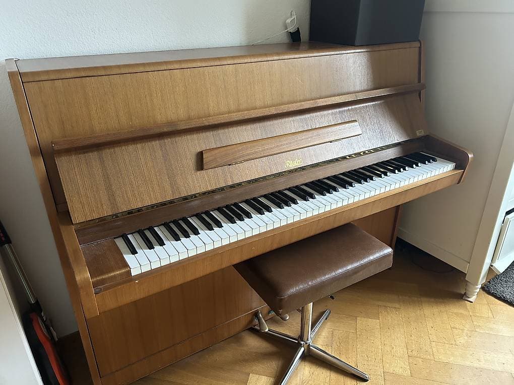 Piano droit à donner
