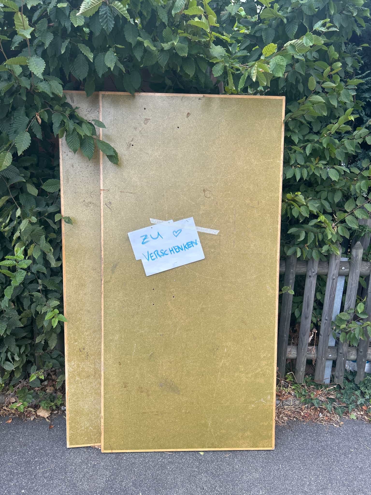 Zwei Tischplatten massiv