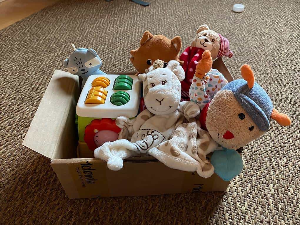 Babyspielzeug zu verschenken