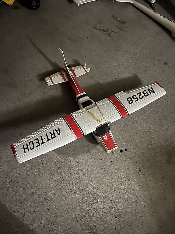 Plusieurs Cessna rc debutant