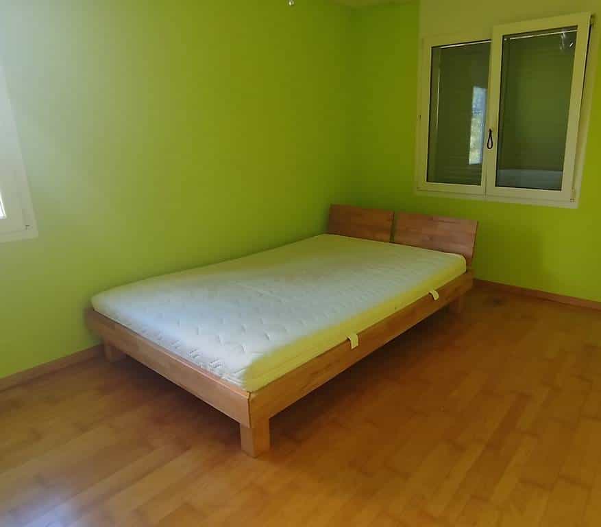 Bequemes Bett 1.40 x 2 m GRATIS