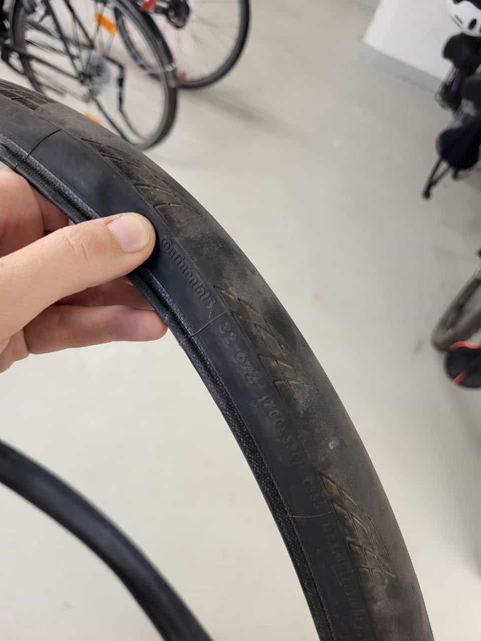 2 Rennvelo-Reifen 700×230