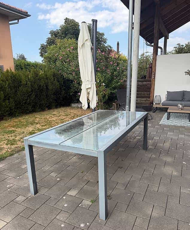 Gartentisch