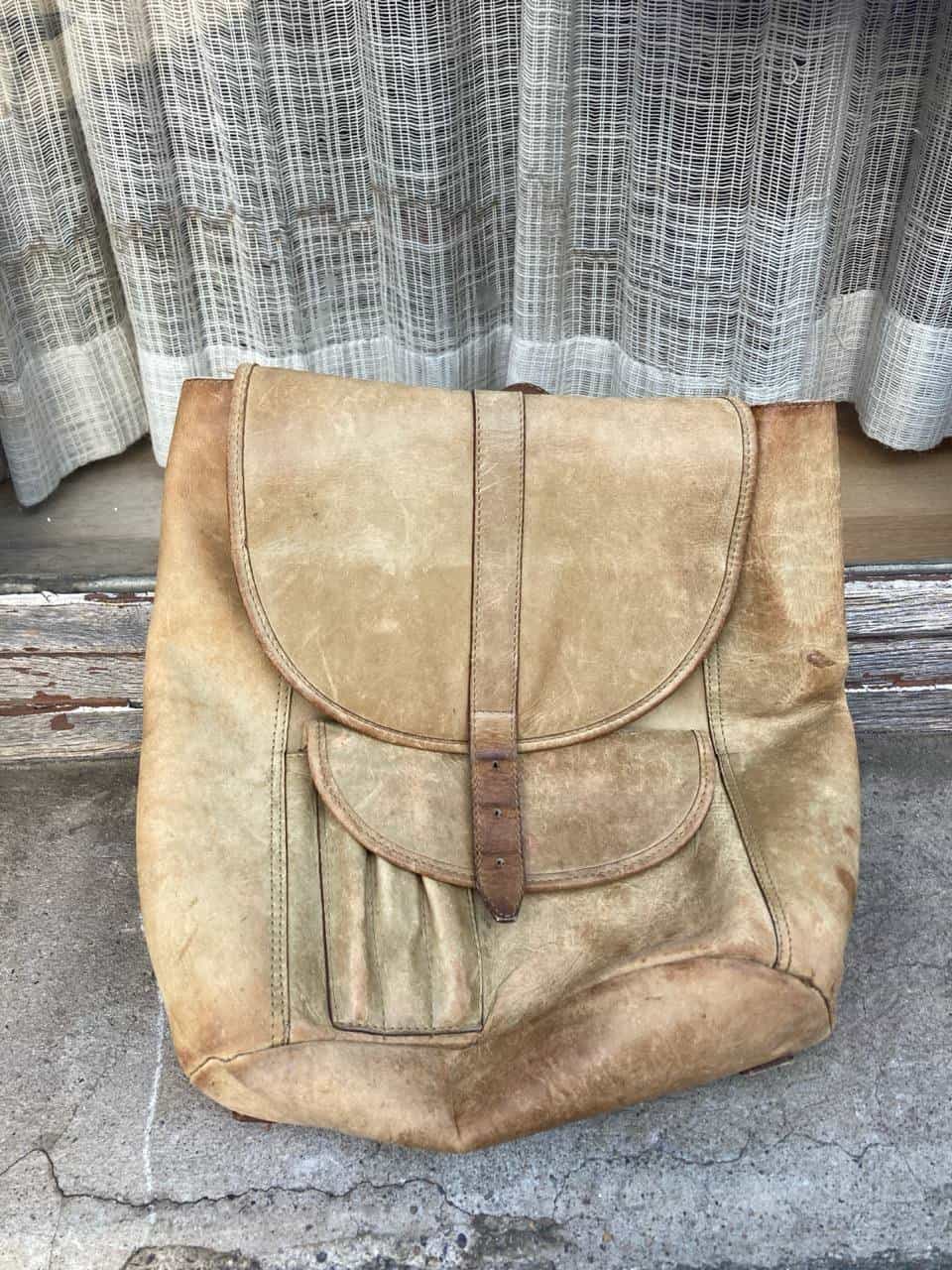 Ledertasche/Rucksack zu verschenken