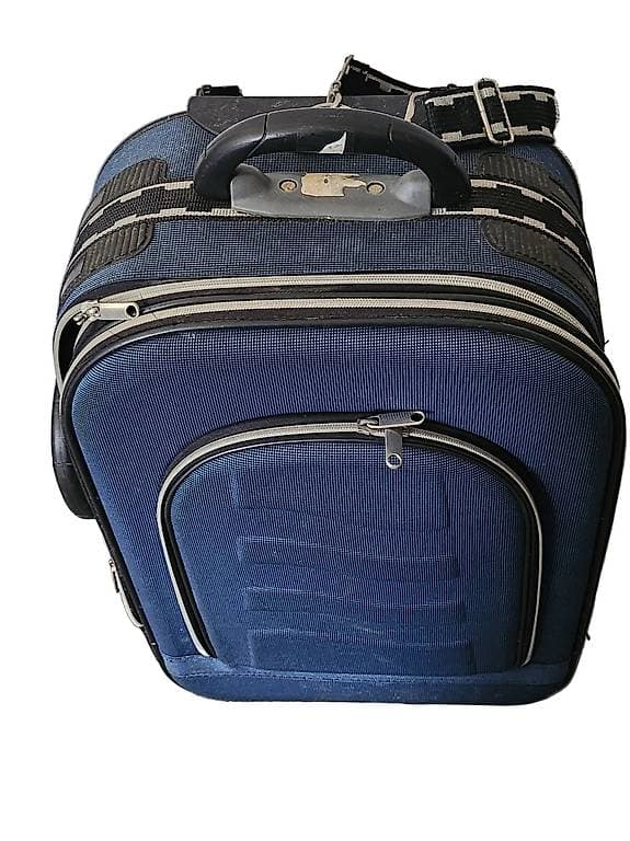Gebrauchte Koffer blaue Gepäck