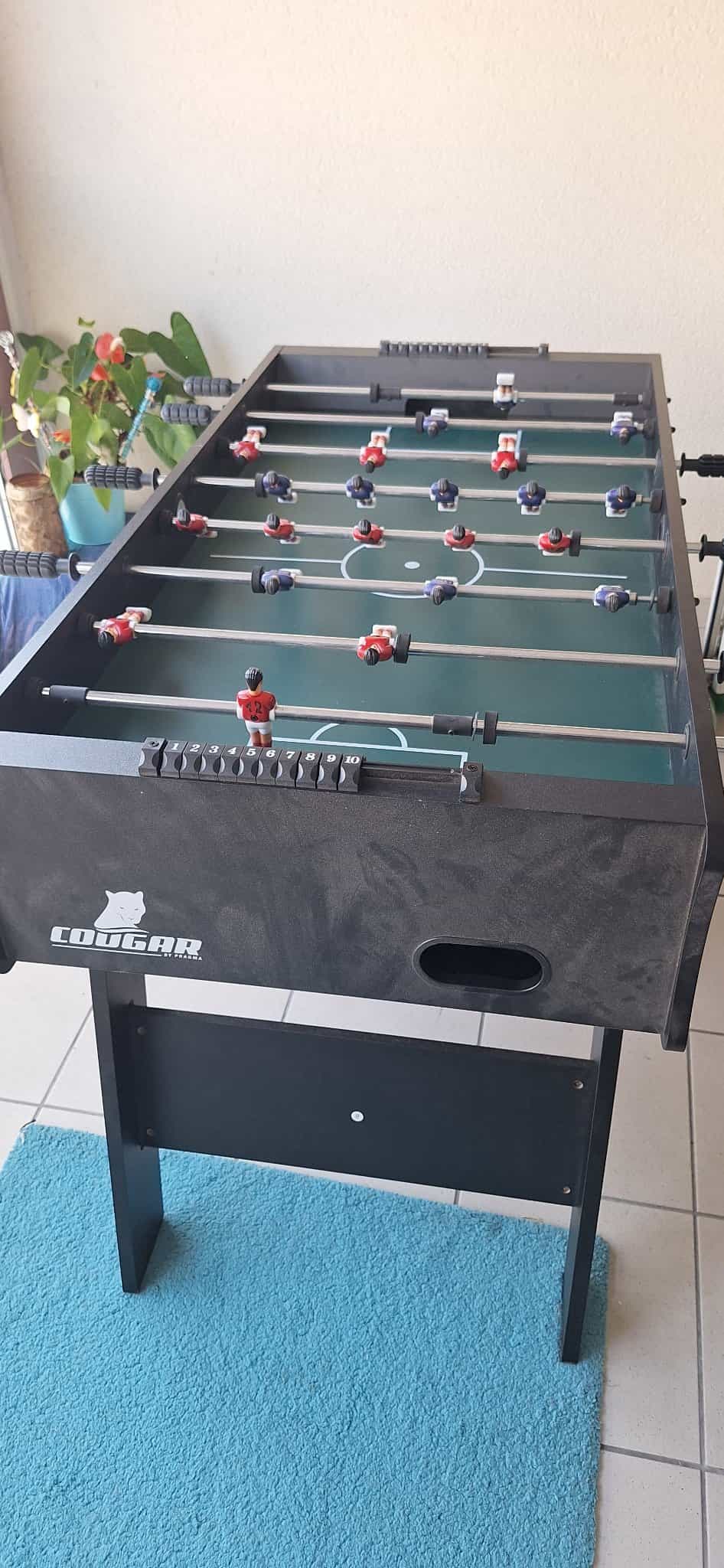 Kicker Tischfussball Cougar, schwarz-grün