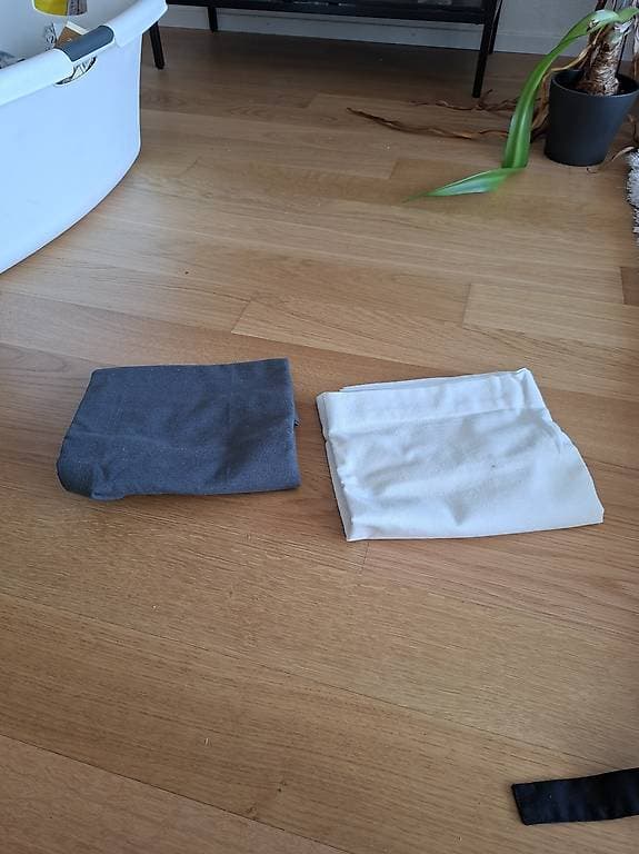 Tischläufer Schwarz/Weiss