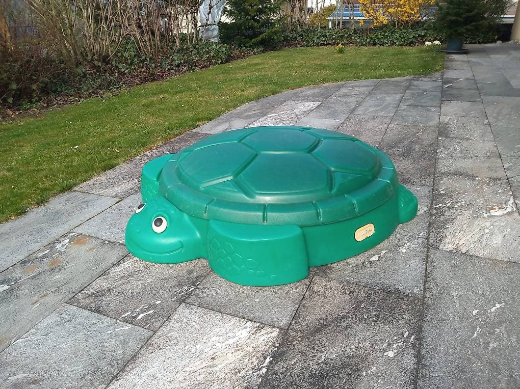 Sandkasten mit Deckel für Kleinkinder