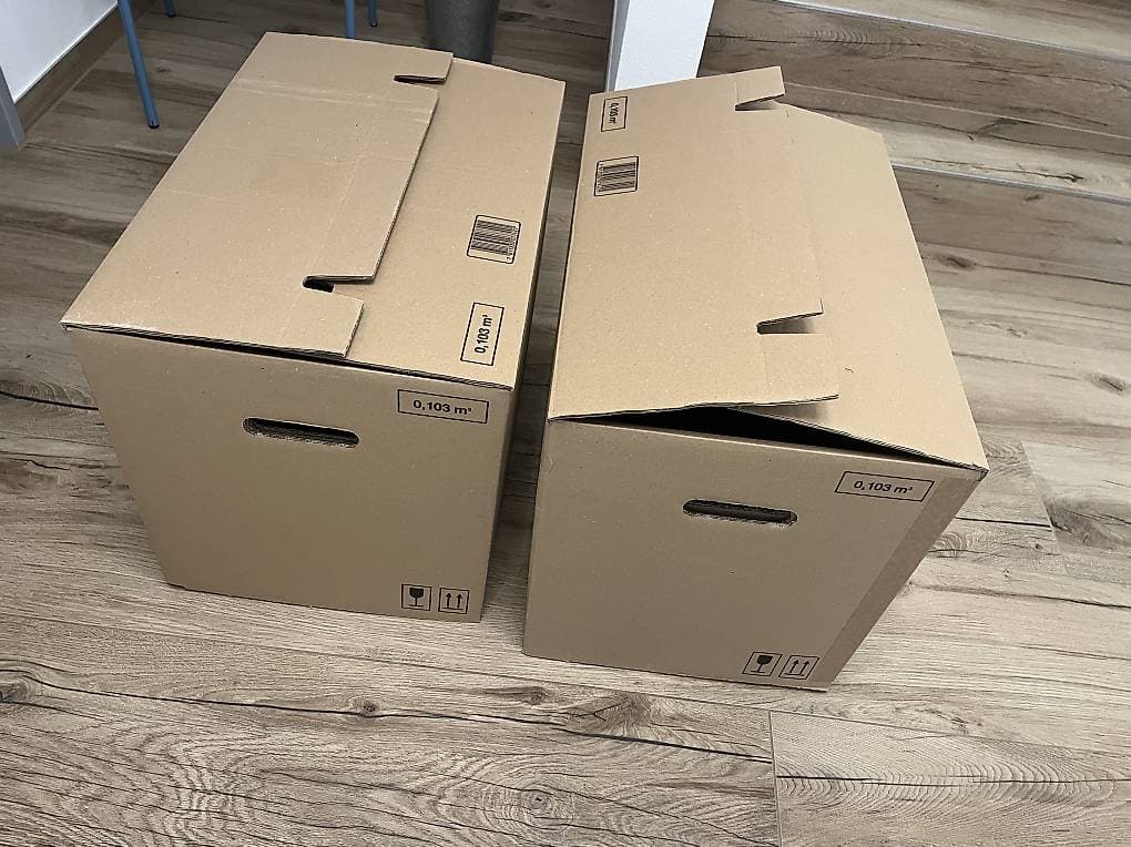 Umzugskarton Boxen Zügeln