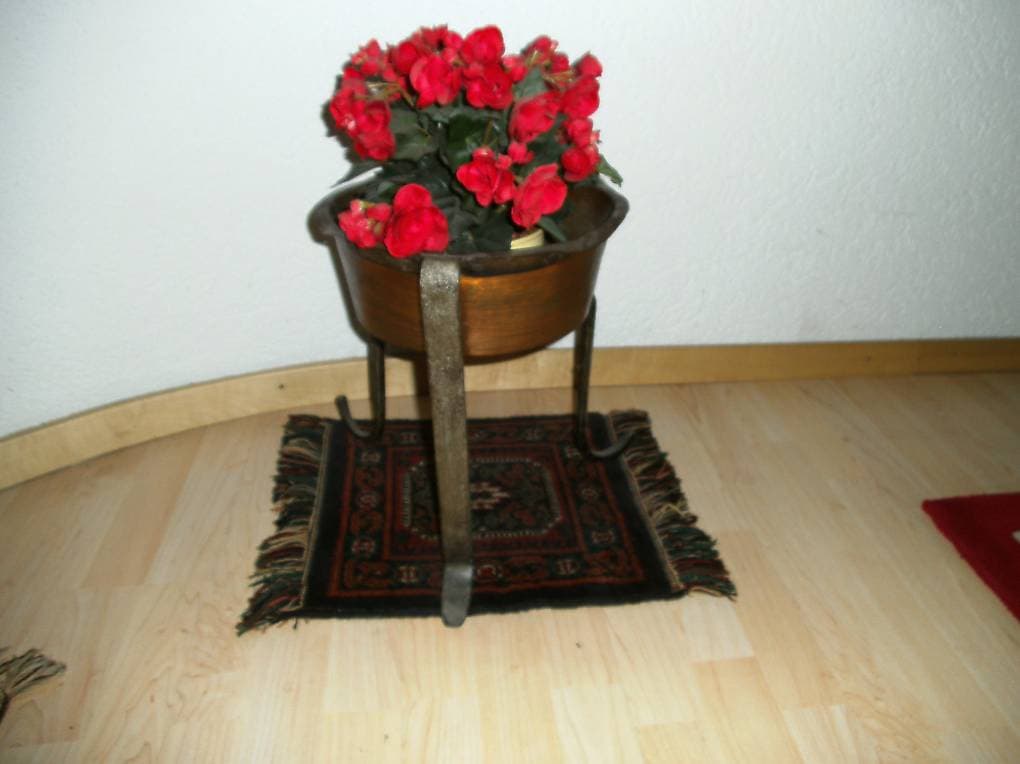 Schöner antiker Kupfertopf