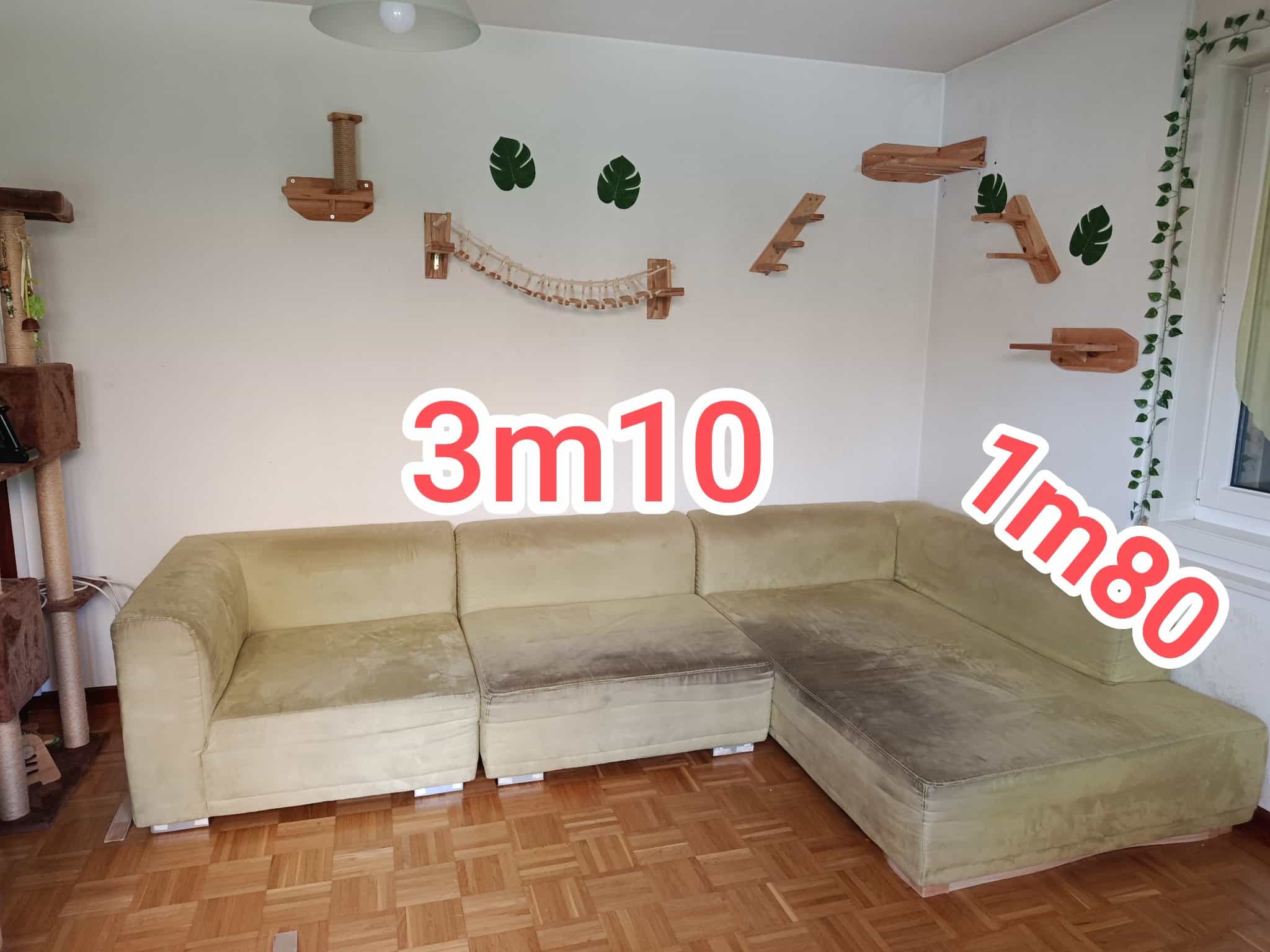 Canapé d'angle vert, environ 3m10 x 1m80