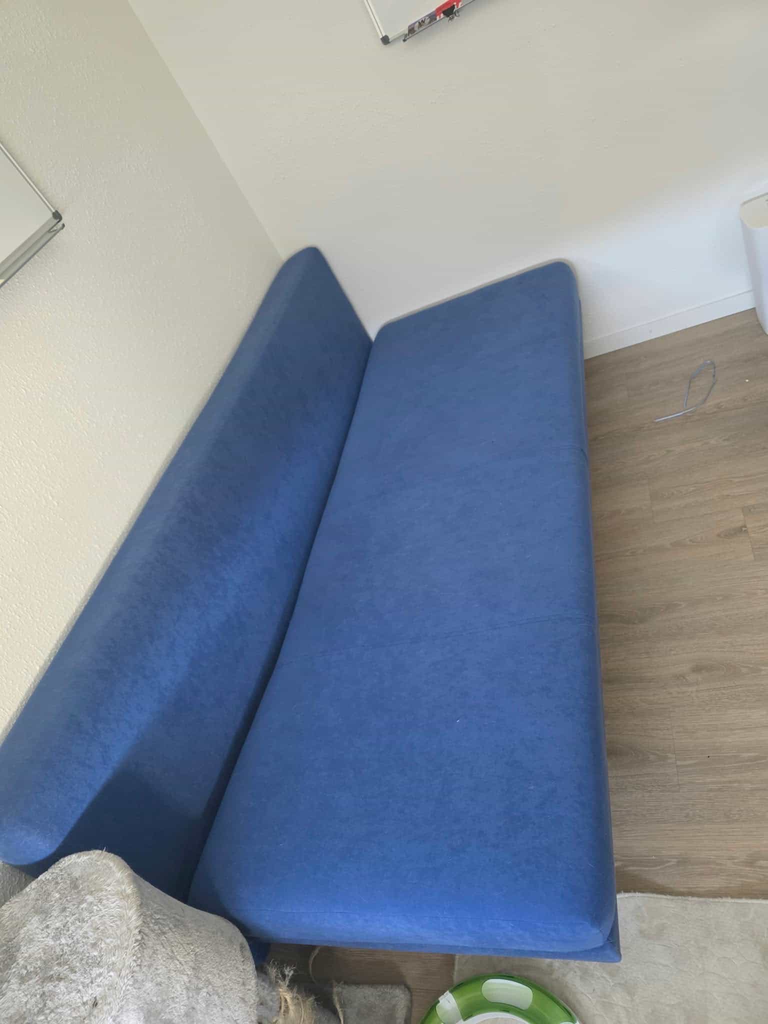 Sofabett blau