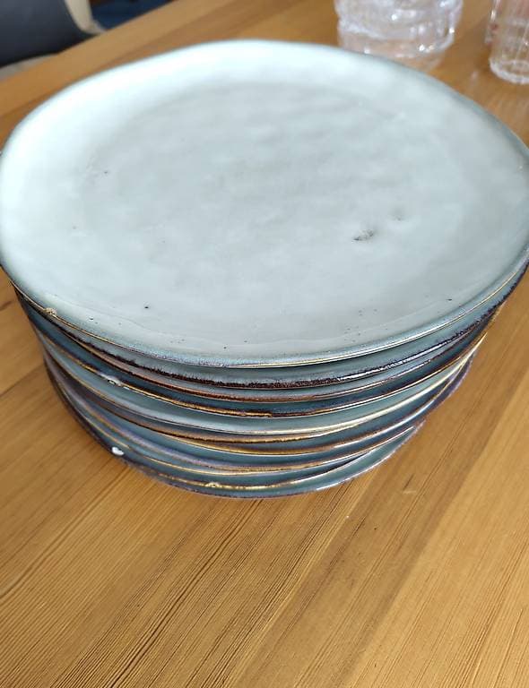 Assiettes et couverts