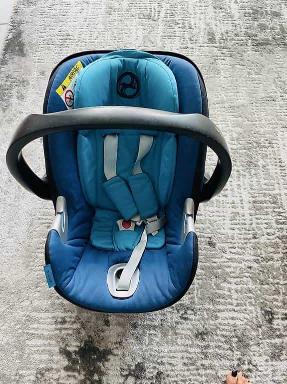 Babyschale