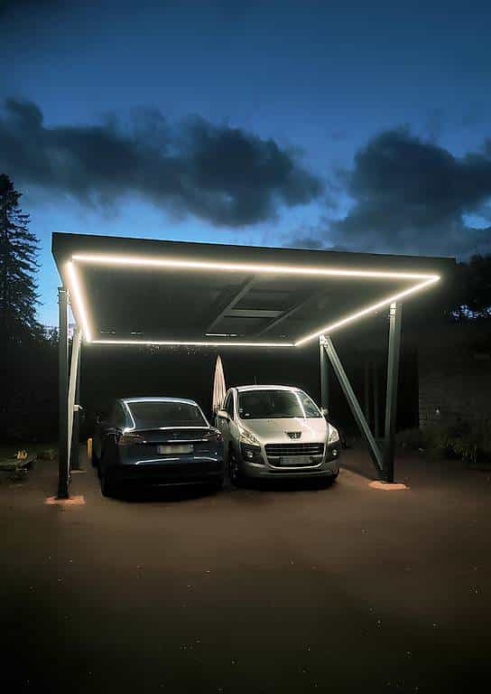 Carport - Ombrière solaire pour particulier et industriel