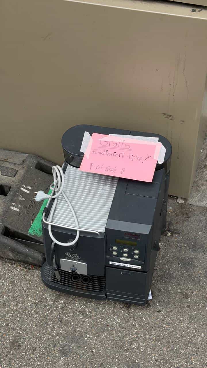 Kaffeemaschine (funktioniert)