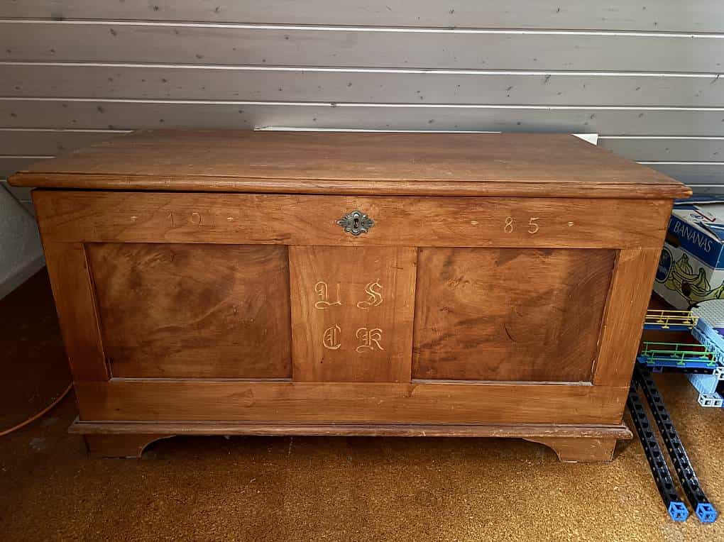 Truhe Kirschbaumholz