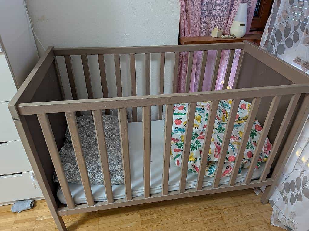 Babybett mit Matratze