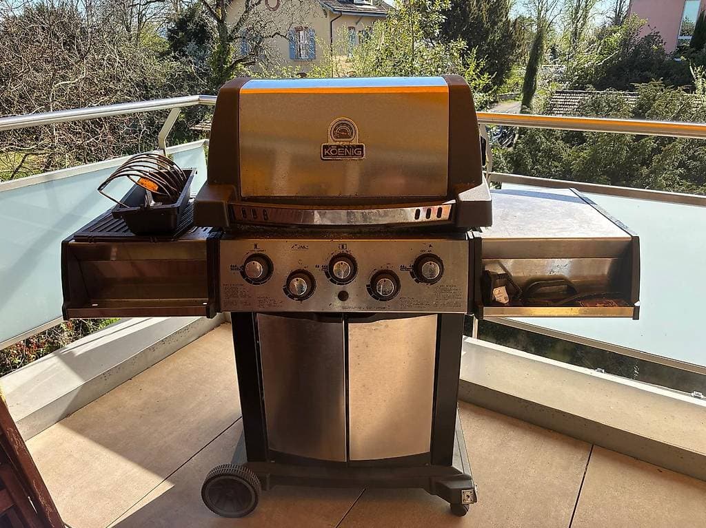 A donner Grill à gaz KOENIG