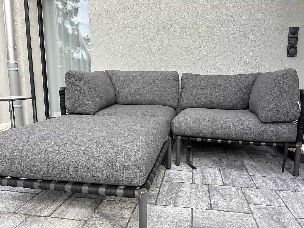 Sehr bequemes Lounge-Sofa mit Fussteil