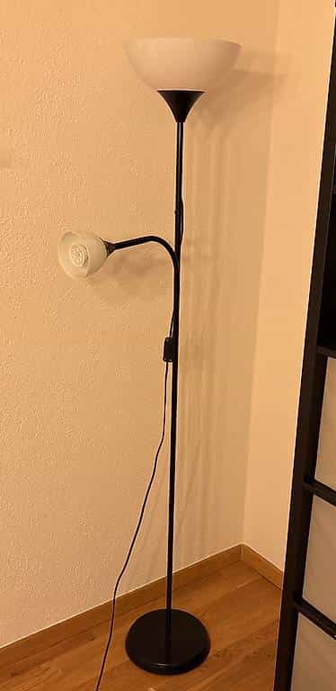 Stehlampe