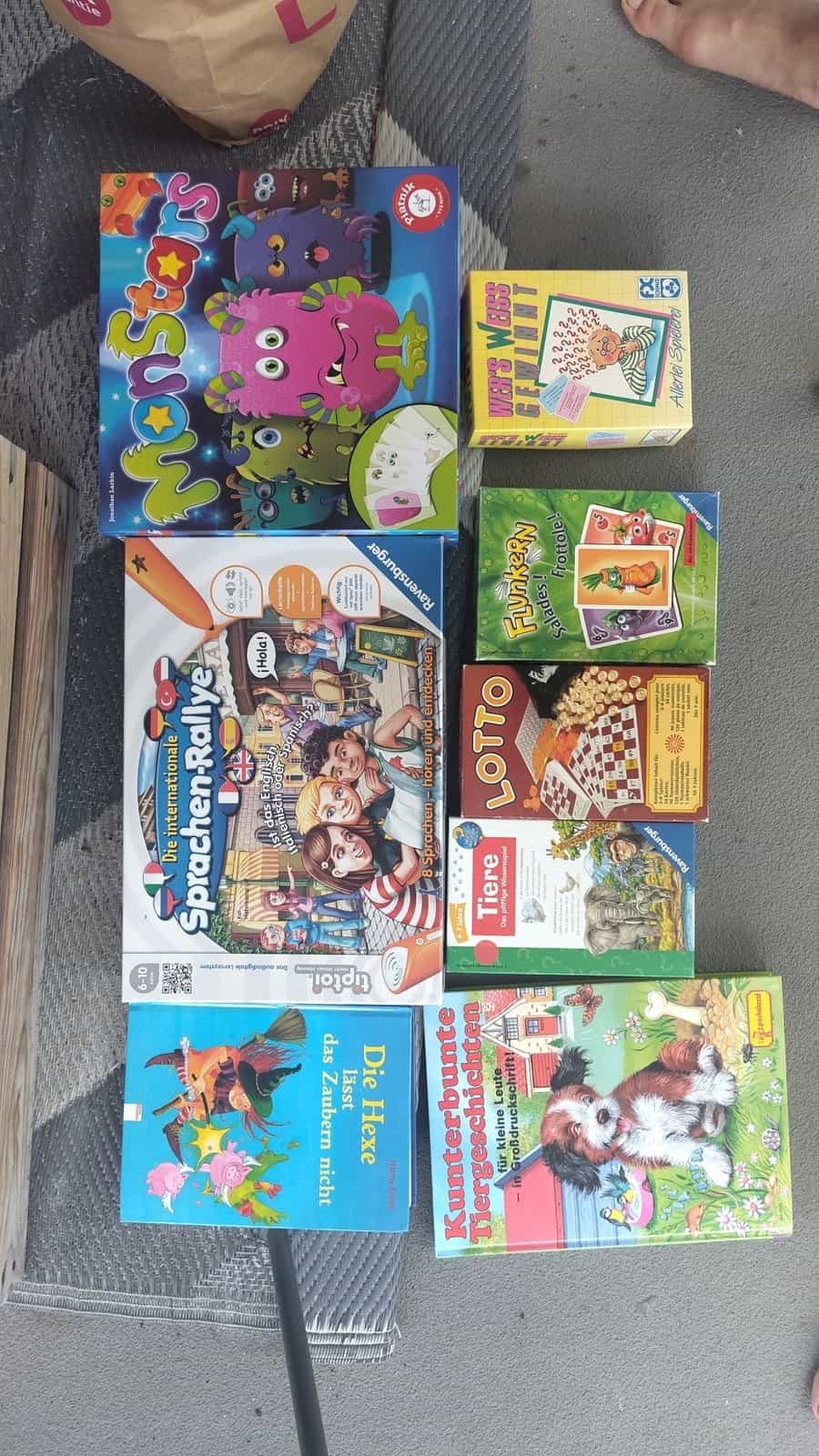 Spiele und Bücher