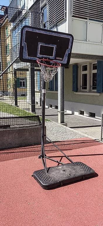 Basketball Korb zu verschenken