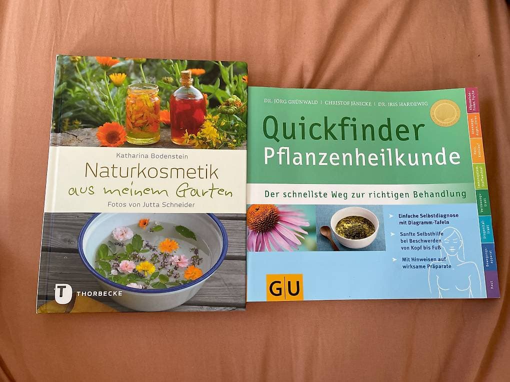 Bücher: Pflanzenheilkunde und Naturkosmetik