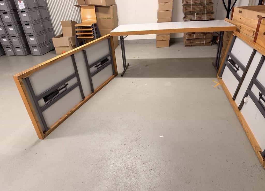 Zusammenklappbare Tische