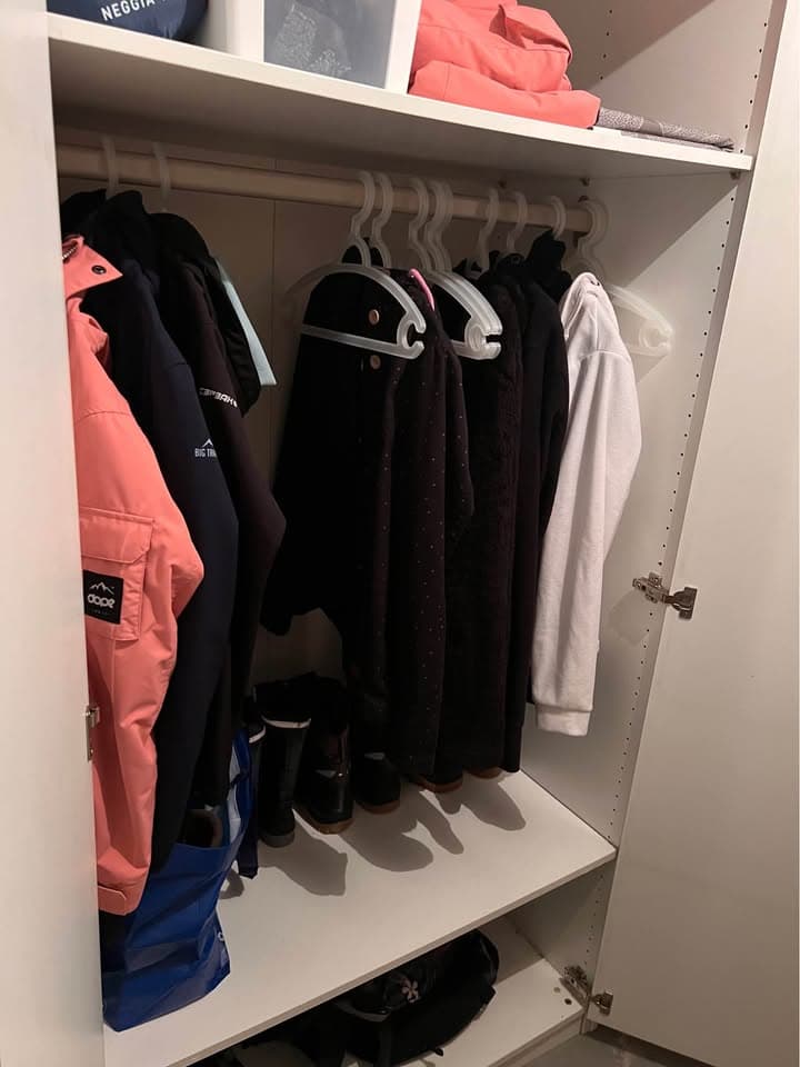 Pax Schrank „GRATIS“