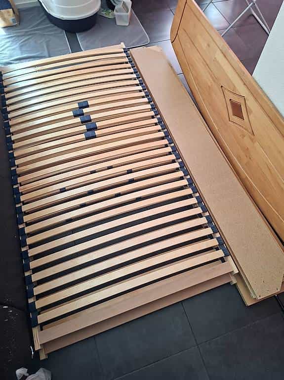 2 sommiers de 90 x 200 cm à donner