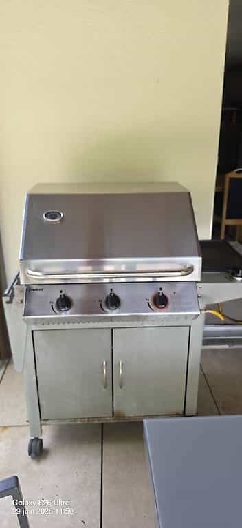 Grill à gaz