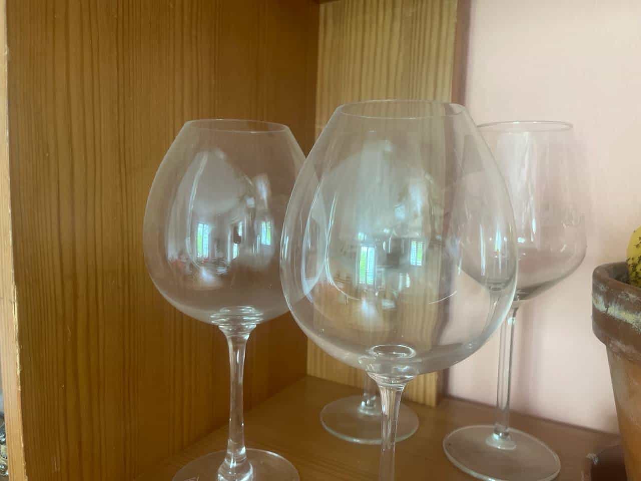 Verres à vin et verres divers