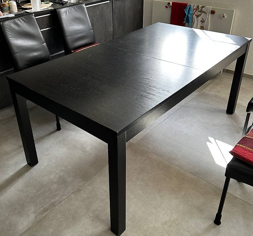 Table IKEA BJURSTA