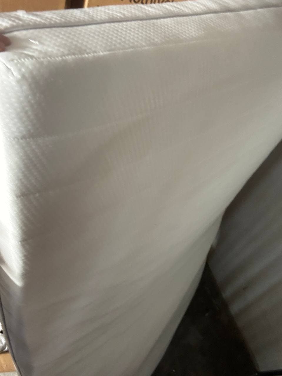 Matratze 140 x 200 cm