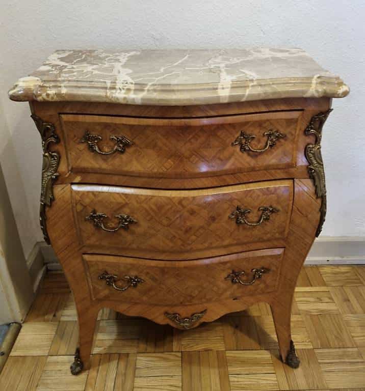 Commode Style Louis XV Dessus Marbre et Bronzes