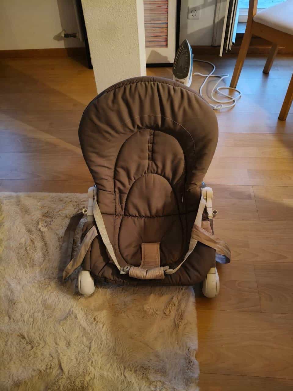 Kinderwagen braun zu verschenken